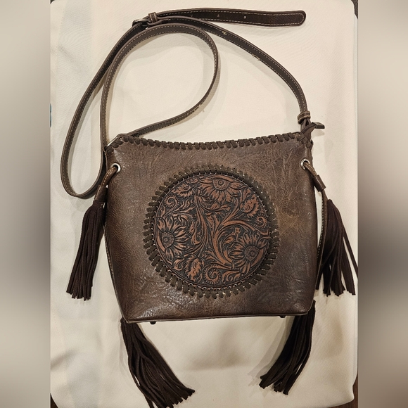 Montana West Handbags - Montana West Tooled Pu Leather Floral Adjustable Crossbody Bag